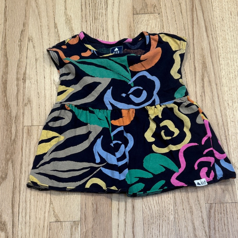 GAP Top with Floral Pattern